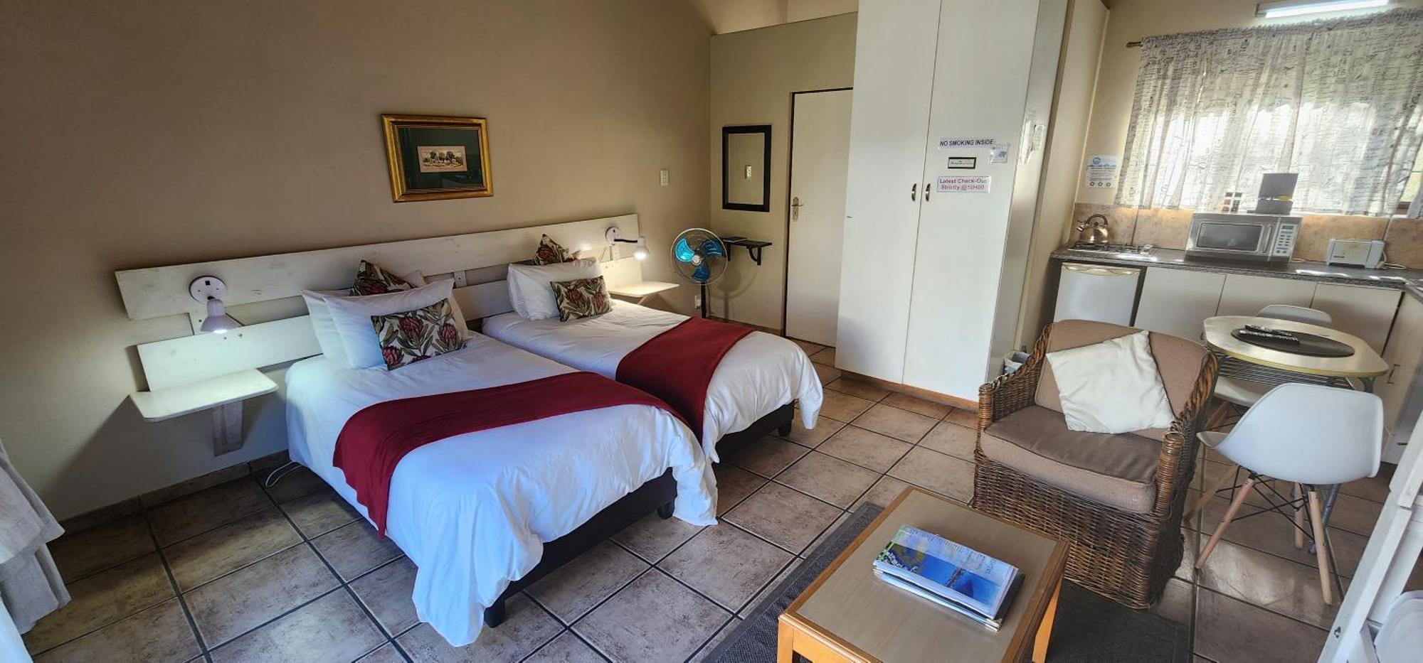 B My Guest Hotel Knysna Exterior photo